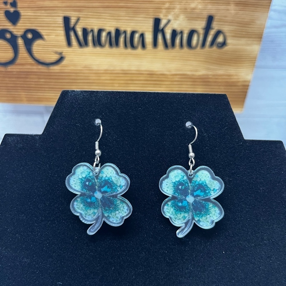 NWT Shamrock Earrings Saint Patrick’s Day Jewelry
